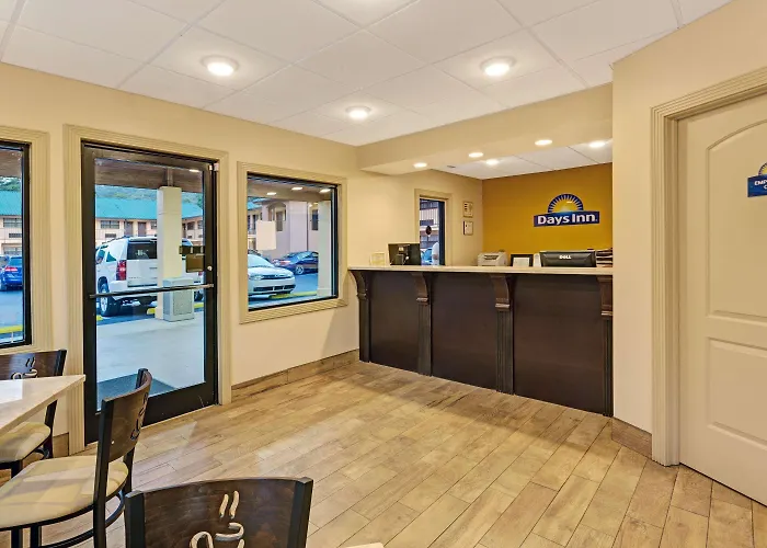 Days Inn By Wyndham Cherokee Near Casino