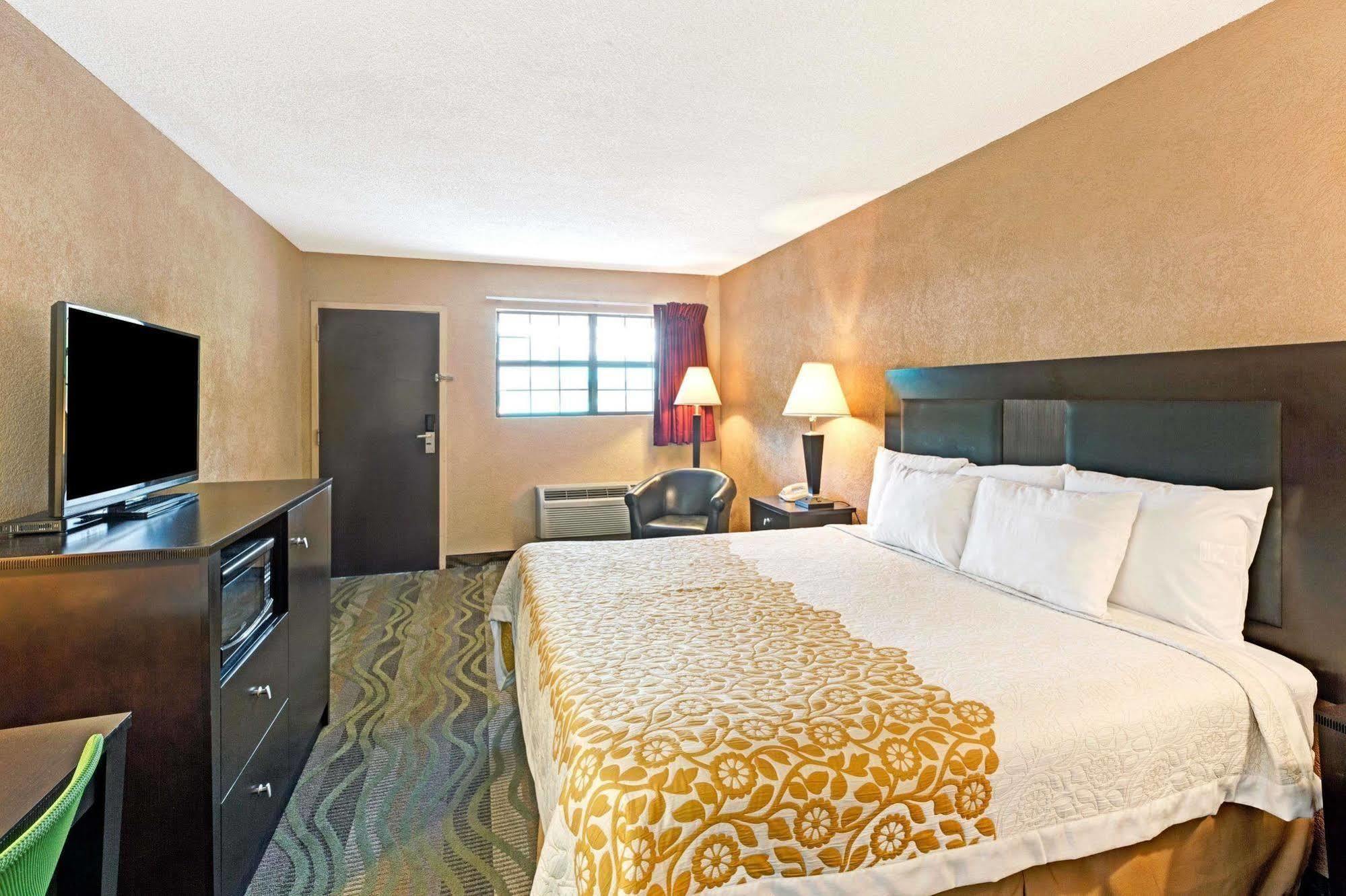 Days By Wyndham Near Casino 2*